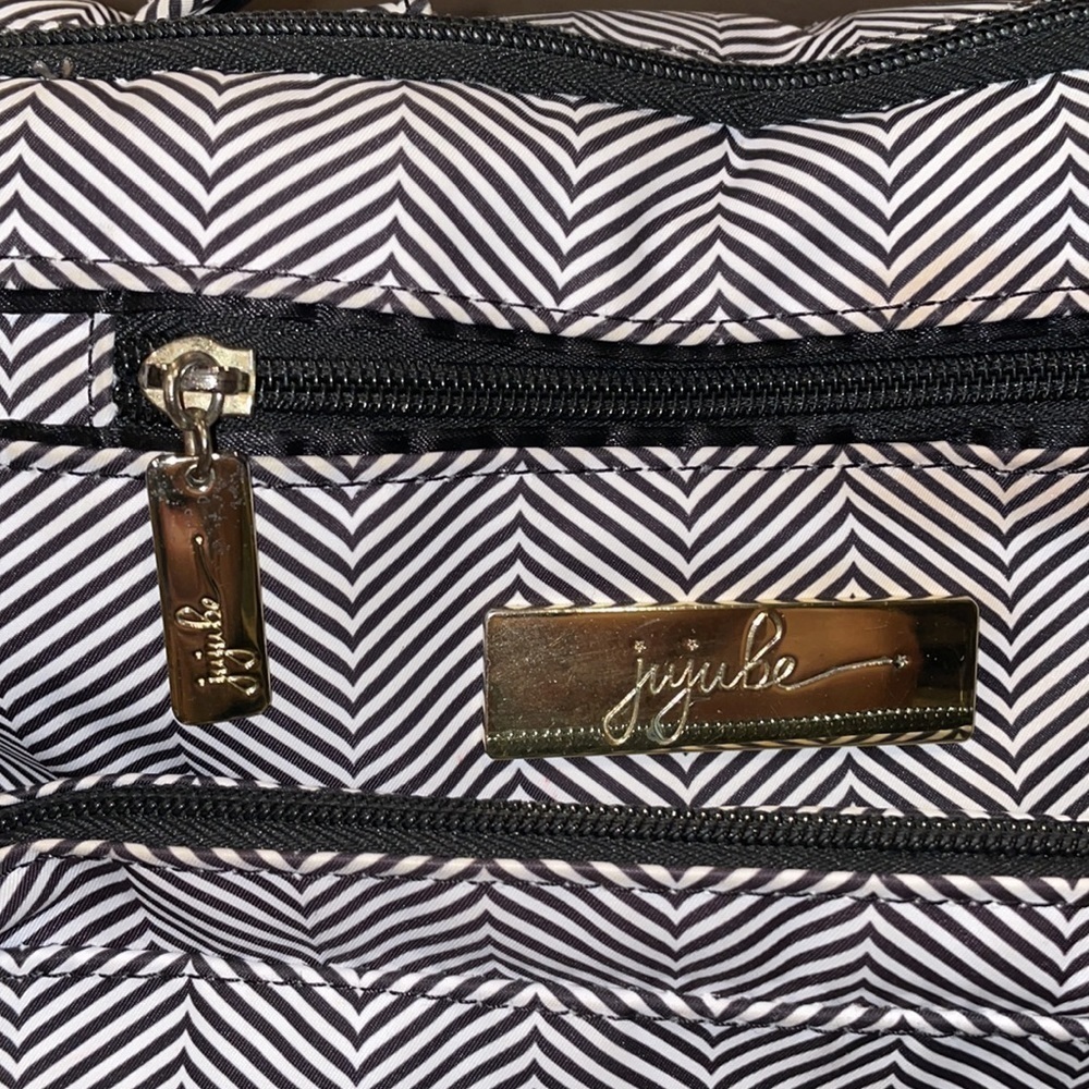 JUJUBE B.F.F. DIAPER BAG - QUEEN OF THE NILE - Picture 8 of 12